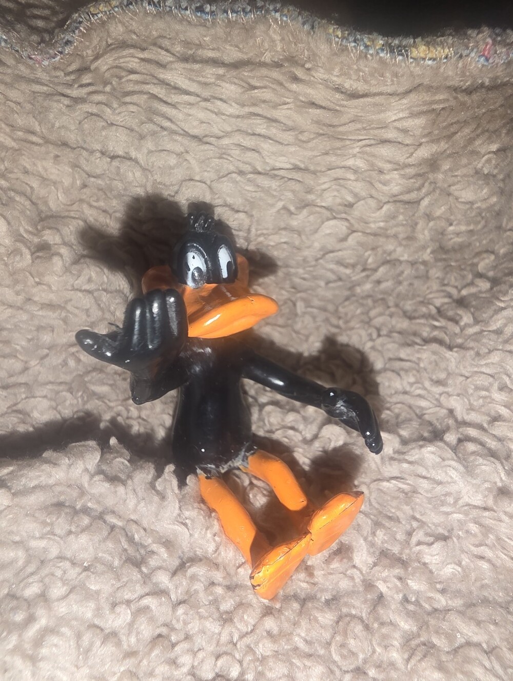 Looney Tunes Sitting Daffy Duck PVC 2" Figure Charan Warner Bros 1989